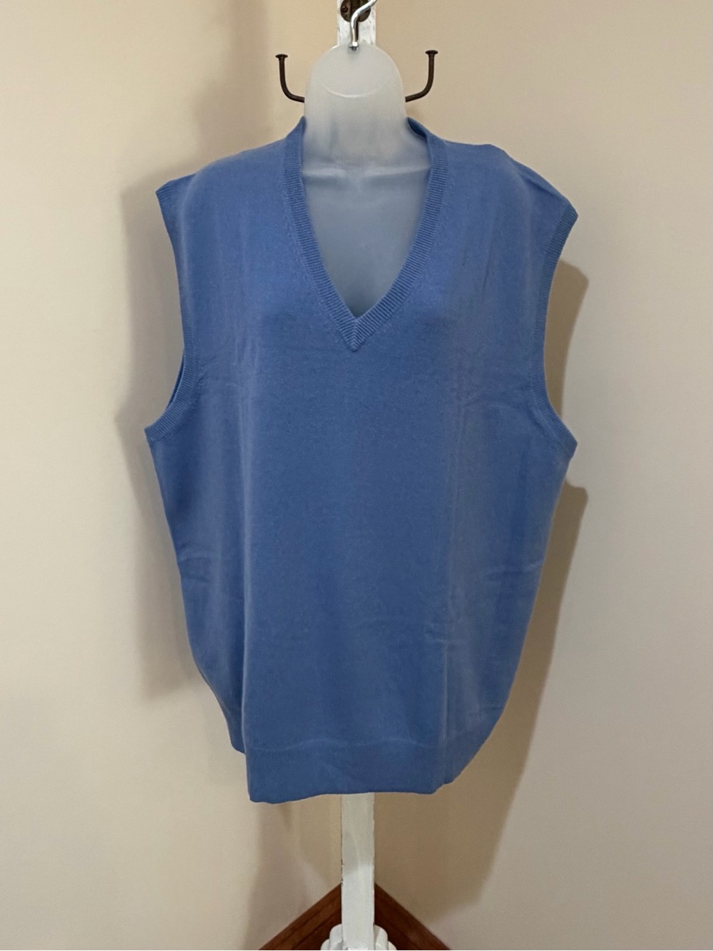 NWOT MENS FAIRWAY & GREENE 100% CASHMERE VNECK LAYERING GOLF SWEATER VEST IN XL